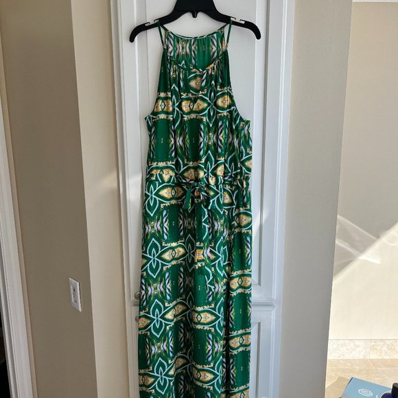 Green Maxi Dress by Collective Concepts - Picture 1 of 3